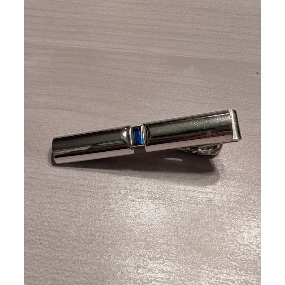 Anson Silver Tone Tie Clip with Blue Accent Bar  Classic Minimalist Men’s Formal